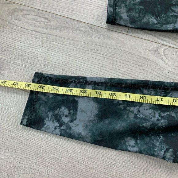 SWEATY BETTY Zero Gravity 7/8 Running Leggings In Green Tie Dye Print - Picture 12 of 14